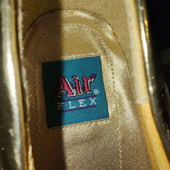 Air Flex Gold Faux Leather Women's Pump, Size 11M - Unused with Damaged Exterior - Picture 7 of 8